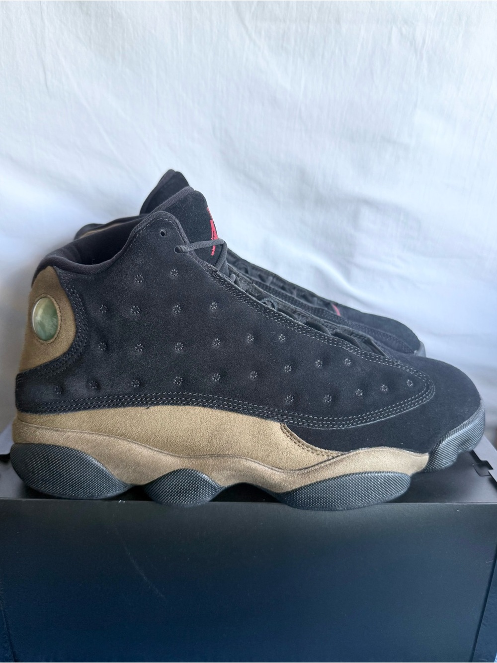 AUTHENTIC Jordan 13 Retro Olive size 10.5 414571-006 2018 PRE-OWNED